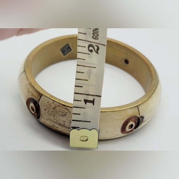 Vintage Carved Bangle Bracelet Stamped Made in India,Excellent PrelovedCondition - Picture 2 of 7